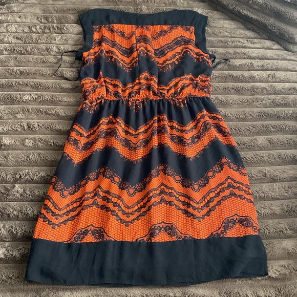 Black and orange dress - Picture 7 of 7